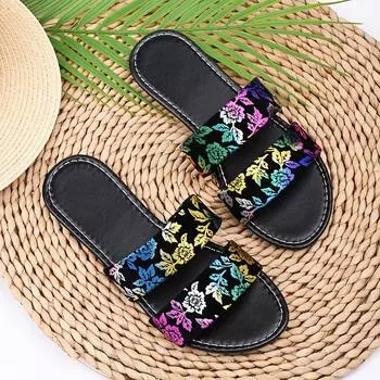 Повседневная верхняя одежда Крутые шлепанцы Женская обувь 2025 Лето Новый стиль Двойная прямая подошва на плоской подошве С цветными блоками 36