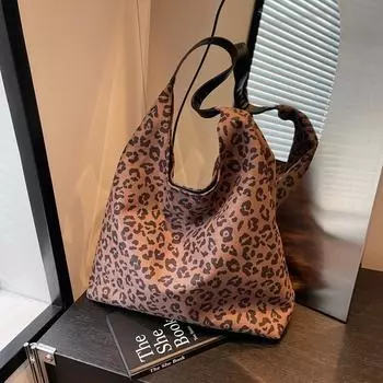 Повседневная вместительная сумка с леопардовым принтом для женщин 2024 года, новая сумка через плечо на осень и зиму, сумка-тоут