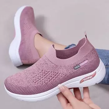 Повседневная женская обувь без застежек, новые дышащие сетчатые кроссовки на полой платформе, мягкие подошвы, удобные нескользящие вулканизированные туфли для женщин 36 чёрный