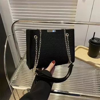 Повседневная женская сумка через плечо с цепочкой, популярная женская сумка 2024 года, летняя новая тенденция, зарубежная модная сумка через плечо чёрный