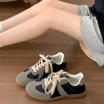 Повседневные и легкие ретро-кроссовки с круглой головкой и плоской подошвой, немецкие женские кроссовки 2025 года, новые весенне-осенние легкие повседневные кроссовки с мягкой подошвой Forrest Gu 35 чёрный