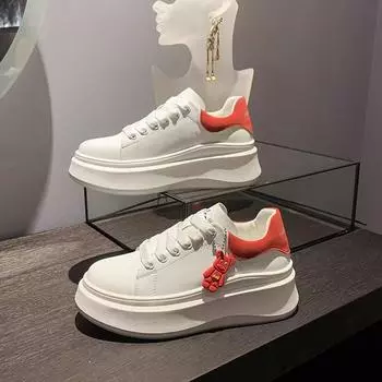 Повседневные кроссовки женские, увеличивающие рост, 6 см, с толстой подошвой, с подвеской в виде медведя, универсальные удобные белые туфли, женская обувь, мода 35