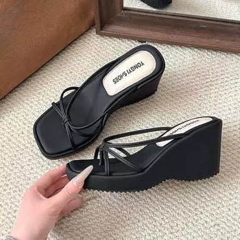 Повседневные шлепанцы на танкетке, сандалии на плоской подошве и толстой подошве, женская обувь, модная и универсальная 35 чёрный