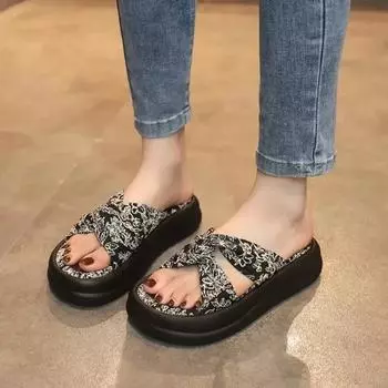 Повседневные тапочки на среднем каблуке для женщин 2024 года, новинка, горячая распродажа, летняя модная женская обувь из резины, женские тапочки из искусственной кожи 35-40 35 бежевый