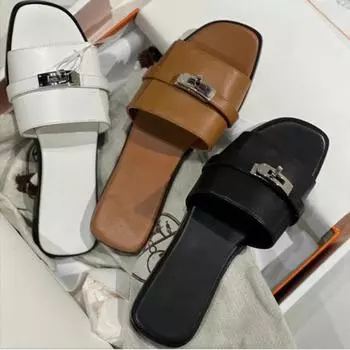 Повседневные тапочки с резьбой на каблуке, женские туфли из сланца, женские пляжные роскошные мягкие туфли на плоской подошве, новинка 2024 года, модные сабо, шлепанцы 39 белый