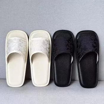 Повседневные тапочки в одном стиле для мужчин и женщин 2024 года, модные женские тапочки на все времена года, легкие, удобные, бесшумные тапочки 35 бежевый