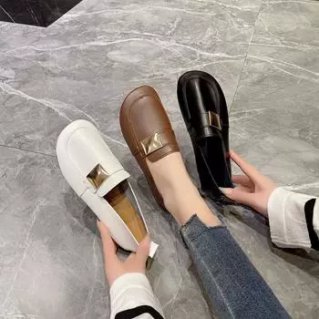 Повседневные туфли с мягкой подошвой для иностранных товаров 2024 года, осень, новые туфли для иностранных товаров с круглым носком и неглубоким горлом, простые туфли с одной педалью для женщин 35 чёрный