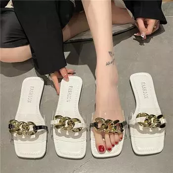 Повседневные женские тапочки на плоской подошве с металлической цепочкой, новые летние прозрачные пляжные туфли для женщин больших размеров 35 чёрный