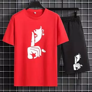 Позиция для мужчин. Спокойный комплект-двойка, удобная повседневная футболка и свободные летние шорты. S