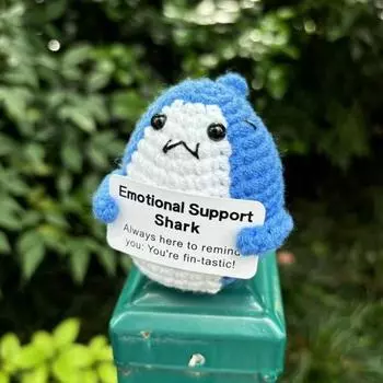 Позитивная вязаная крючком кукла-акула с вдохновляющей открыткой, эмоциональная поддержка, ручная вязка, украшение в виде морского животного синий