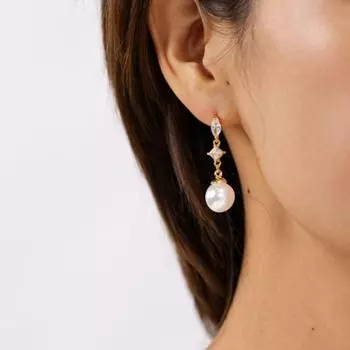 Позолоченные жемчужные серьги с инкрустацией из циркония — стильные и шикарные для девушек