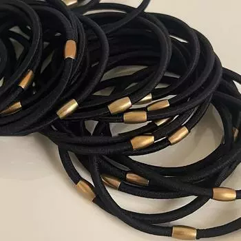 Пять черных резинок для хвоста с металлическими пряжками Five pack