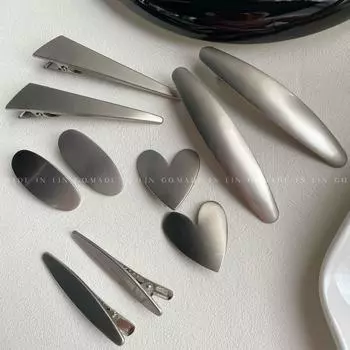 Пятизвездочная металлическая заколка-сердечко для челки — новинка 2024 года для женщин