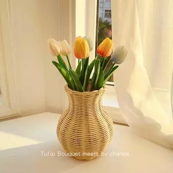 Практичная имитация тюльпанов. Привлекательная искусственная кожа. Не требует воды. синий/белый