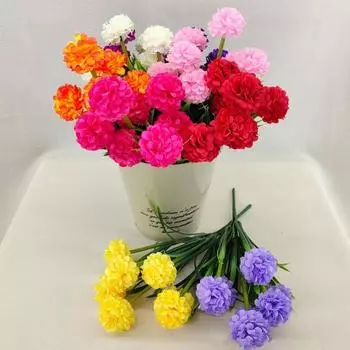 Практичный искусственный цветок, не требующий полива, устойчивый к атмосферным воздействиям, сохраняющий свежесть. красный