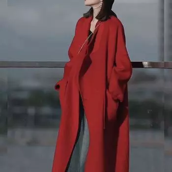 Прекрасный темперамент, развитое чутье, гонконгский стиль, ретро-иностранный стиль, красное длинное пальто, женские модели осени 2024 года S [80-50kg]