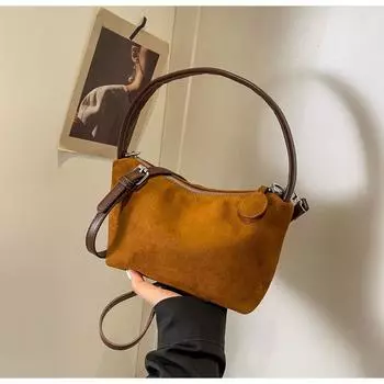 Премиальная текстура маленькая женская сумка осень 2024 новая модная нишевая матовая сумка через плечо маленькая квадратная сумка чёрный