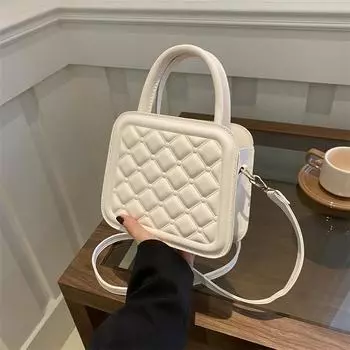 Премиальная текстура маленькая женская сумка лето 2024 новая модная сумка-мессенджер с бриллиантами популярный нишевый дизайн портативная маленькая квадратная сумка хаки