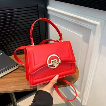 Премиальная текстура ретро маленькая женская сумка 2024 осень и зима новая сумка-мессенджер для поездок на работу в иностранном стиле с замком портативная маленькая квадратная сумка чёрный