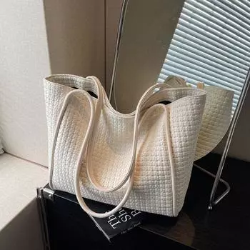 Премиальная женская сумка 2024 года, новая модная и популярная ретро-сумка через плечо, большая вместительная сумка-тоут, сумка для поездок на работу чёрный