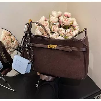 Премиальная женская сумка для поездок на работу, большая вместимость, 2024, новая осенне-зимняя ретро-матовая женская сумка-мессенджер через плечо коричневый