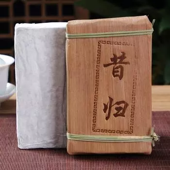 Премиальный юньнаньский чай пуэр Xigui Golden Leaf Raw Brick Old Tree Raw Tea 250 г