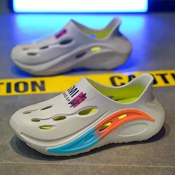 Premium hole shoes men s summer wear sports slippers summer new non-slip beach driving sandals slippers 38 белый