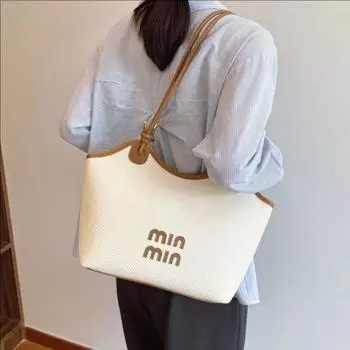 Premium Sense Large Capacity Tote Bag Women S Contrasting Color Niche Design Trend Shoulder Armpit Bag розовый