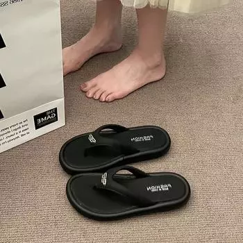 Premium sense pinch foot flip-flops shoes women s summer outer wear summer new sandals non-slip thick-soled beach shoes 35