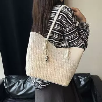 Premium sense retro commuter large-capacity bag women s summer new popular versatile shoulder bag покинуть белый