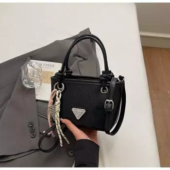 Premium sense retro texture handbag women s new versatile shoulder bag high value messenger bag tide