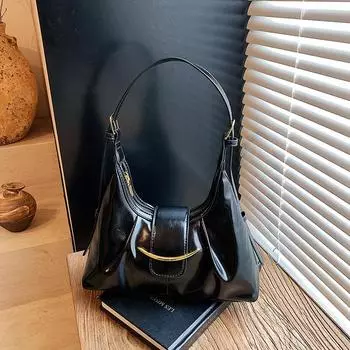 Premium texture large capacity commuter messenger bag women s new summer casual shoulder bag dumpling bag чёрный