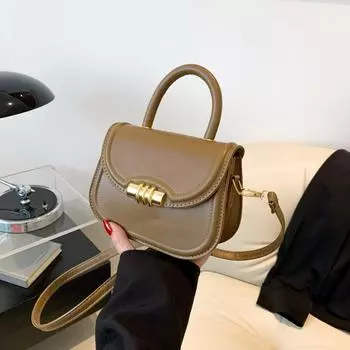 Premium texture red small bag women s 2024 new popular versatile messenger bag fashion popular portable saddle bag белый