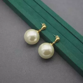 Преувеличенные серьги для настольного тенниса: Испанский дизайнер ниши, универсальные японские хлопковые бусины E240352