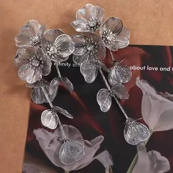 Преувеличенные женские серьги, легкие роскошные серьги-гвоздики, большие цветочные длинные серьги-кисточки для женщин золотой