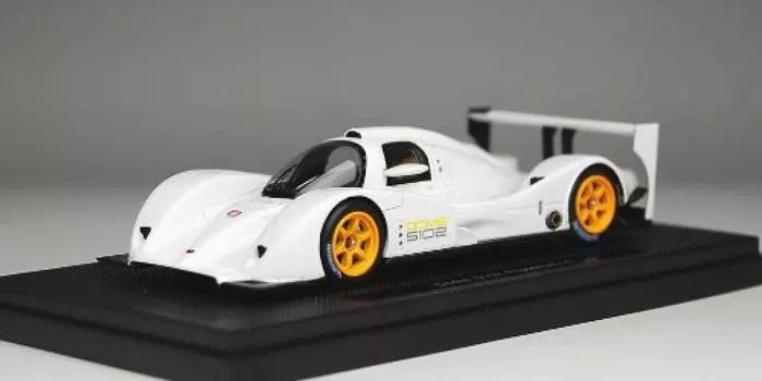 Презентационный автомобиль Ebro Dome S102 2008 г., цвет белый, готовый продукт, масштаб 1/43 (Модель из смолы) белый