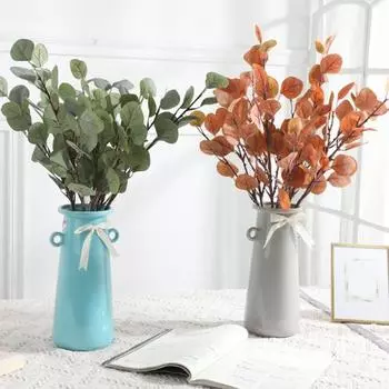 Применение специального искусственного растения яркого цвета декоративного пластика широкое