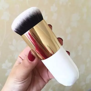 Pro Women Face Blush Powder Foundation Brush Деревянная ручка Макияж Косметический инструмент