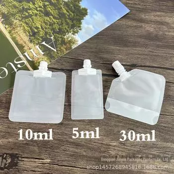 Пробный образец пакета: 30 г лосьона, 10 мл жидкой косметики, маска для лица, 5 мл солнцезащитного крема, косметичка, сумка с насадками.