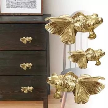 Прочная, без заусенцев, довольно простая в установке, универсальная практичная мебельная ручка, дверная ручка S