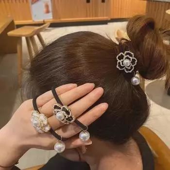 Прочная женская накладка для волос «конский хвост» — ретро-стиль «Камелия» с небольшим ароматом белый