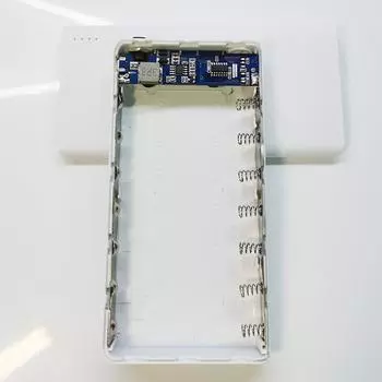 Прочный двойной USB-выход DIY 7x18650, чехол для аккумулятора, выход постоянного тока, 9 В/12 В, пластиковая зарядная коробка, несъемный корпус внешнего аккумулятора белый