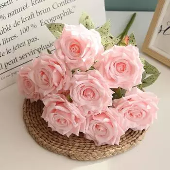 Прочный искусственный букет роз, тонкое мастерство, простое в уходе украшение