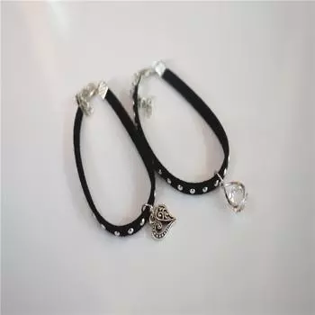 Продается черный браслет с белыми бриллиантами, два смешанных украшения, товары повседневного спроса.