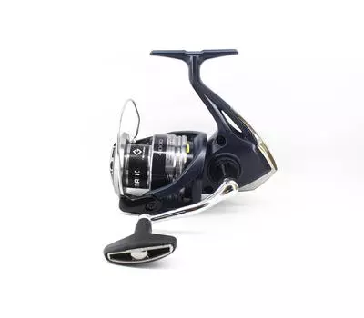 Продам катушку Shimano для спиннинга Catana CAT4000FE 4000 (7779)
