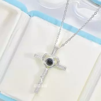 Проекция Любовь Крест Ожерелье Женское Легкое Роскошное Простое Пригородное 100 Язык Подвеска