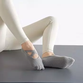 Профессиональные носки для йоги женские нескользящие короткие спортивные невидимые носки-лодочки с перекрестными ремешками для батута, пилатеса, влагоотводящие, тонкие