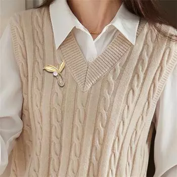 Простая брошь женская, высокого класса, дизайн Sense Wild Fishtail Pin Leaf Corsage Anti-Glare свитер с аксессуарами