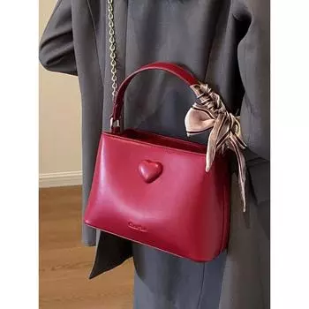 Простая дизайнерская красная сумка-мешок Love Crossbody из высококачественной кожи с цепочками, новая легкая роскошная ручная сумка-ведро Mini(Max Length<20cm)