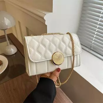 Простая и модная маленькая ароматная текстура большой емкости 2024 однотонная новая модная сумка на плечо с бриллиантовой цепочкой маленькая квадратная сумка белый